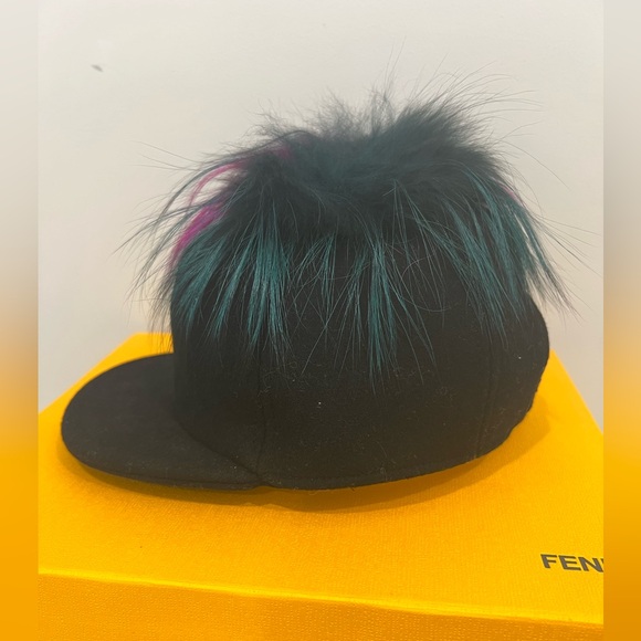 Fendi Fur Baseball Cap – Silver Fox Fur | Black/Green/Magenta | NWT | size M - Picture 5 of 11